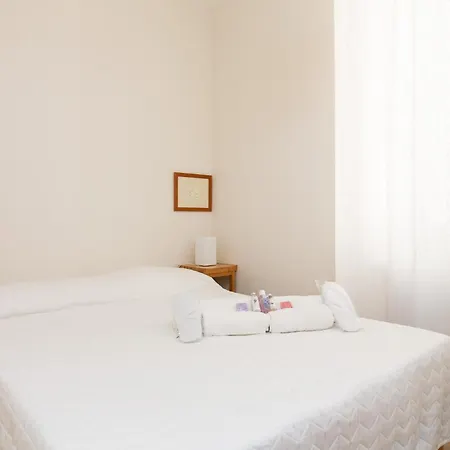 公寓 Le Cosy Yourhosthelper 戛纳