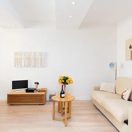 Le Cosy Yourhosthelper *