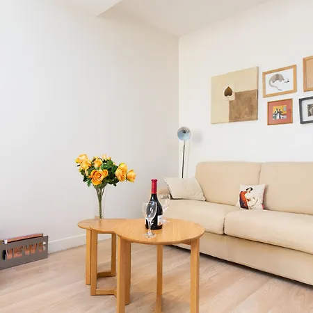 Le Cosy Yourhosthelper Апартаменты *
