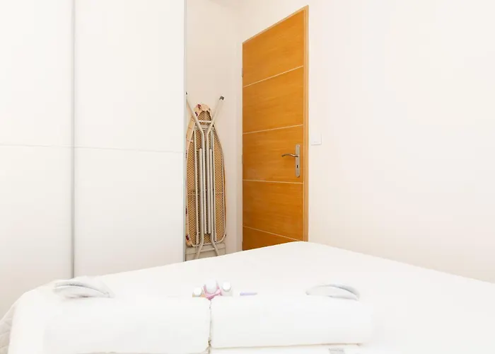 Le Cosy Yourhosthelper アパート カンヌ