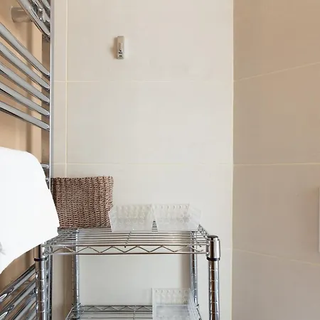 Le Cosy Yourhosthelper Cannes